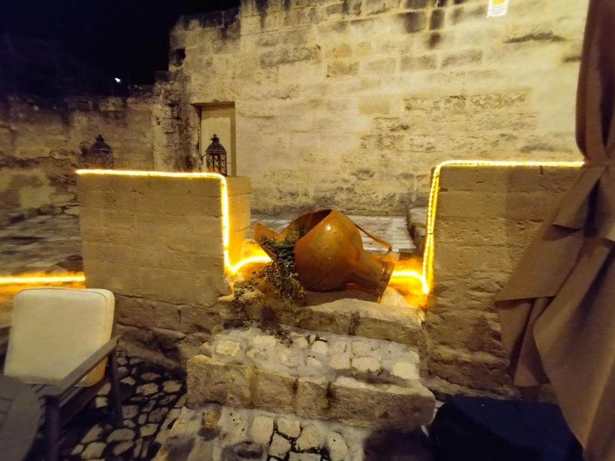 Отель La Dimora Delle 3 Zie Матера Экстерьер фото